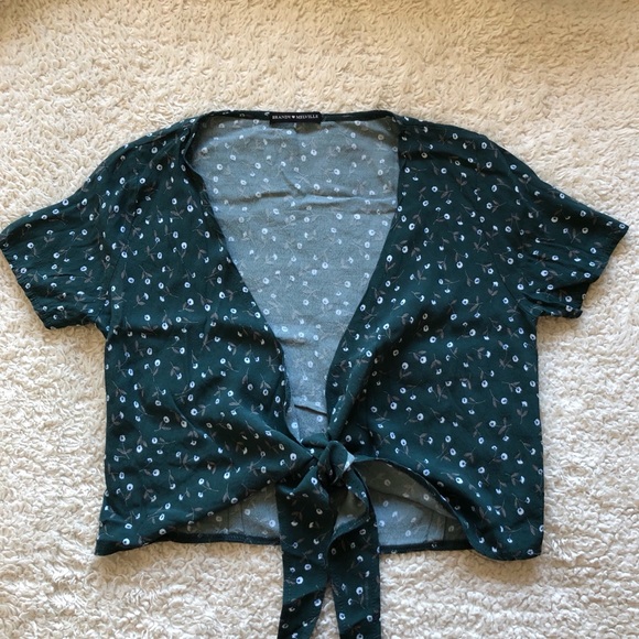 Brandy Rae wrap top - Picture 2 of 3